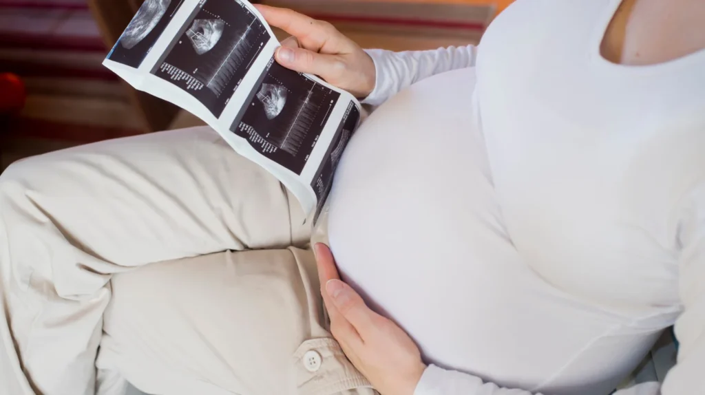 Unraveling the Complexity of Pregnancy Complications: An Essential Guide for Every Mother-To-Be 10 iugr