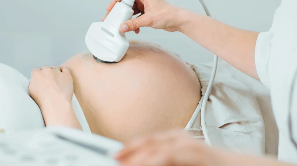 Unraveling the Complexity of Pregnancy Complications: An Essential Guide for Every Mother-To-Be 9 oligohydroamnios